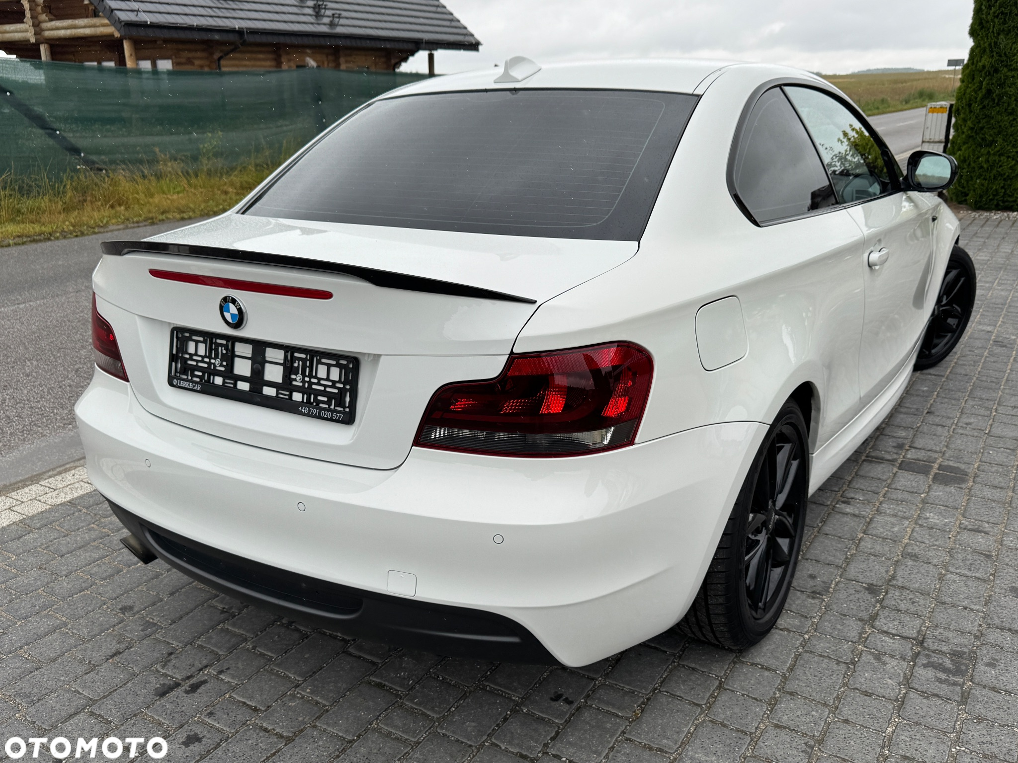 BMW Seria 1 120i - 13