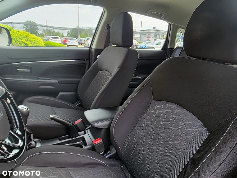 Mitsubishi ASX 2.0 2WD Plus - 21