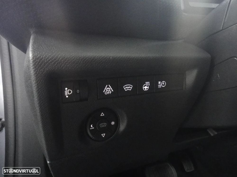 Citroën e-C4 50 kWh Autonomia Conforto Business Edition - 22