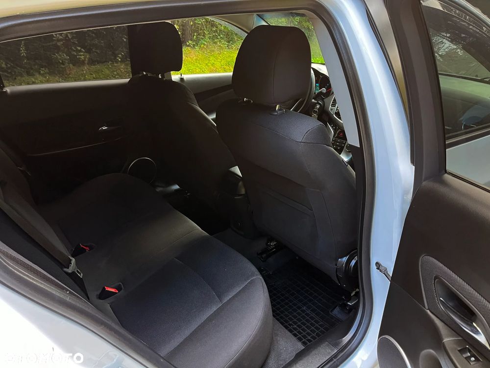 Chevrolet Cruze 1.7 D LT+ Premium - 10