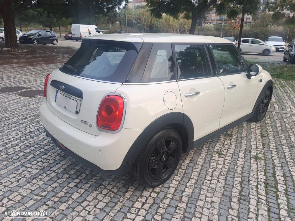 MINI 5 Portas One D - 3