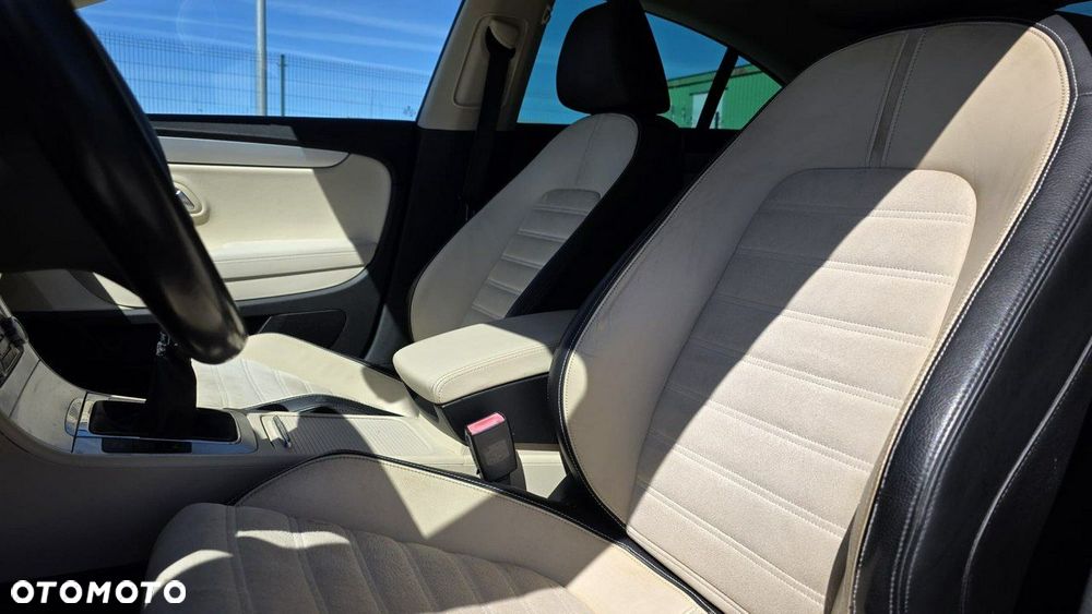 Volkswagen Passat CC - 14