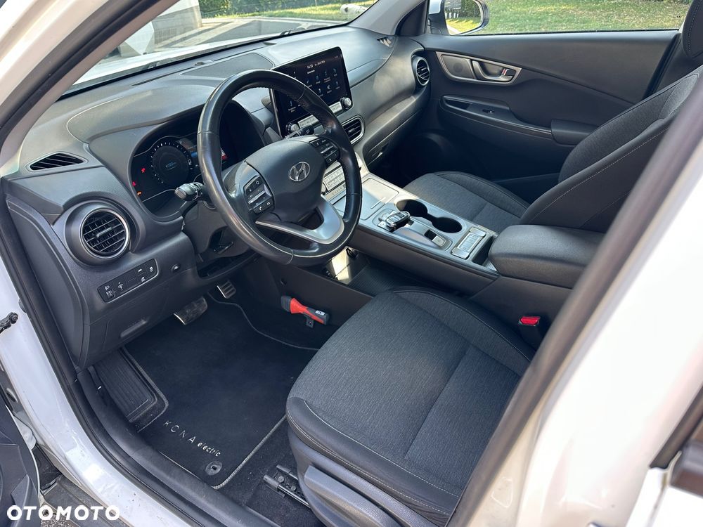 Hyundai Kona - 5