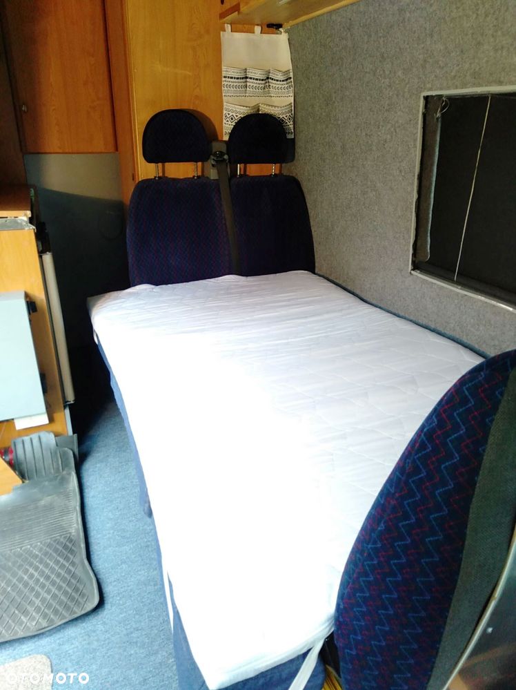 Ford Transit - 12