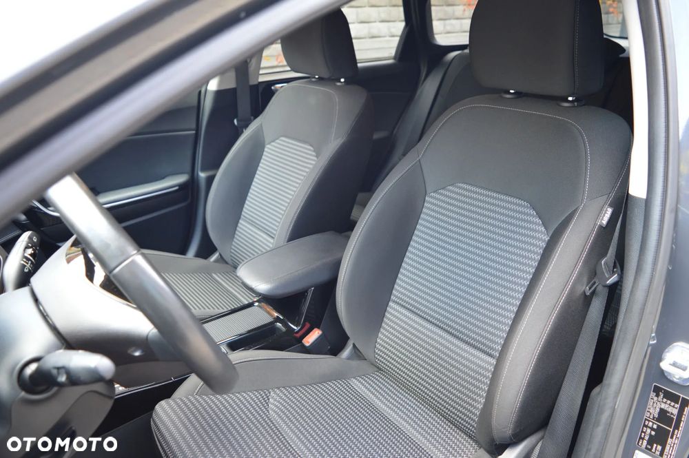 Kia Ceed 1.5 T-GDI Business Line Plus DCT - 24