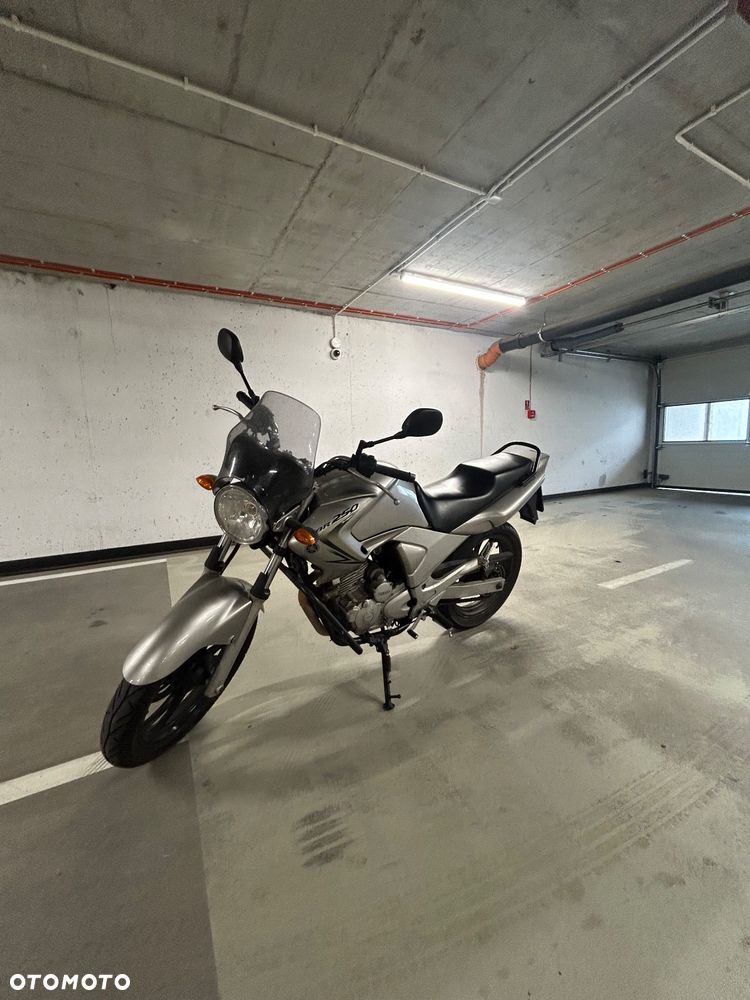 Yamaha YBR - 5