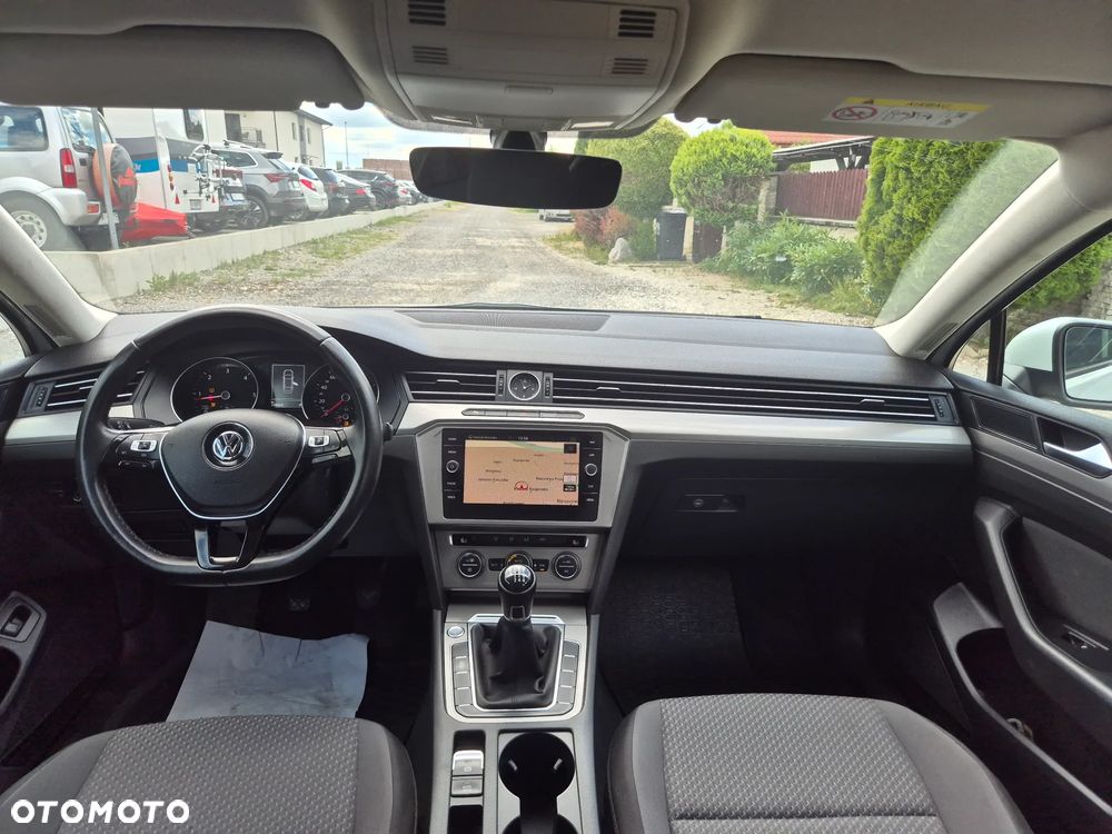 Volkswagen Passat 2.0 TDI SCR Highline - 15