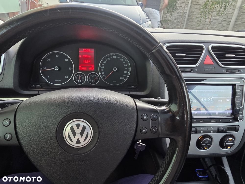Volkswagen Eos - 4