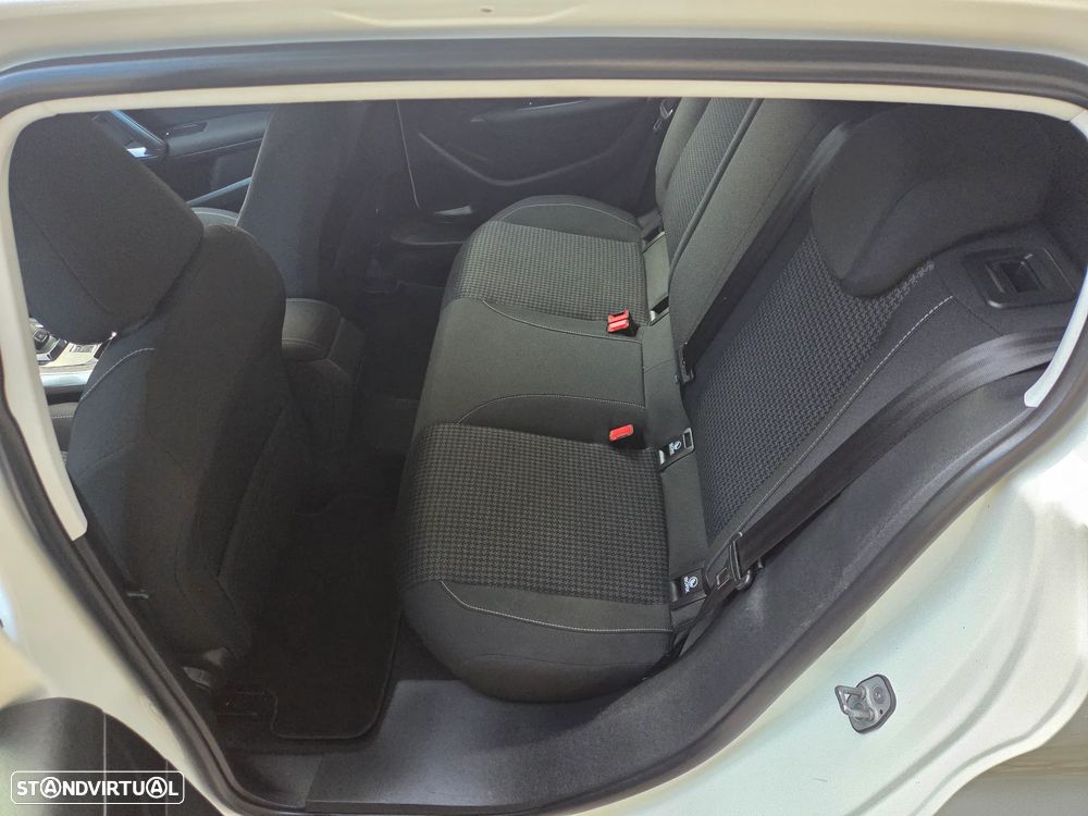 Peugeot 308 PureTech 130 GPF EAT8 Stop & Start Active Pack - 12