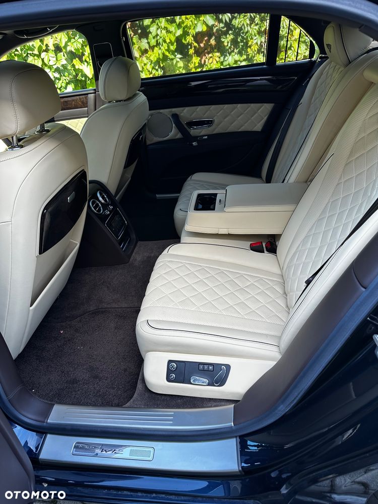 Bentley Flying Spur W12 - 22