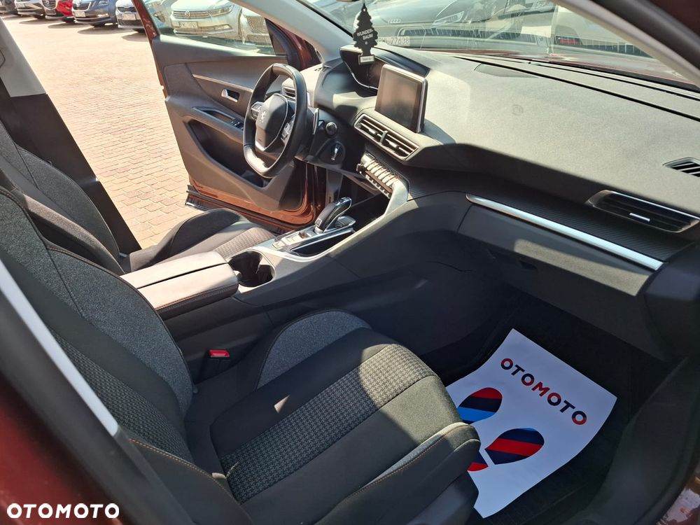 Peugeot 3008 BlueHDi 130 Stop & Start EAT8 Allure - 15