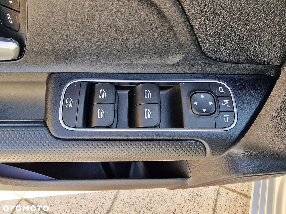 Mercedes-Benz Klasa B 200 d 8G-DCT - 12