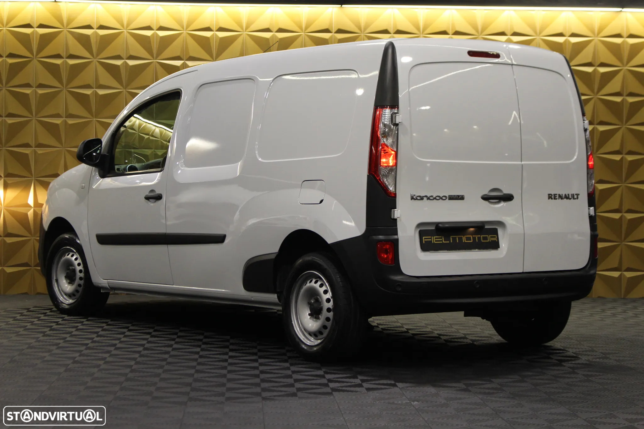 Renault Kangoo Maxi Cx. Automática 3Lugares - 8