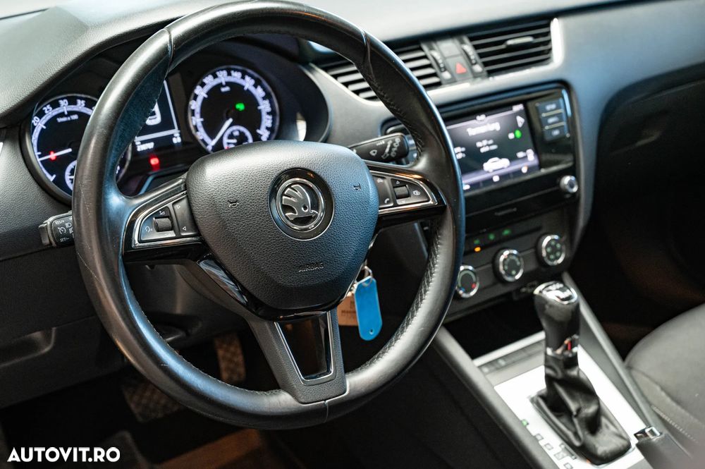 Skoda Octavia 2.0 TDI 4X4 DSG Style - 13