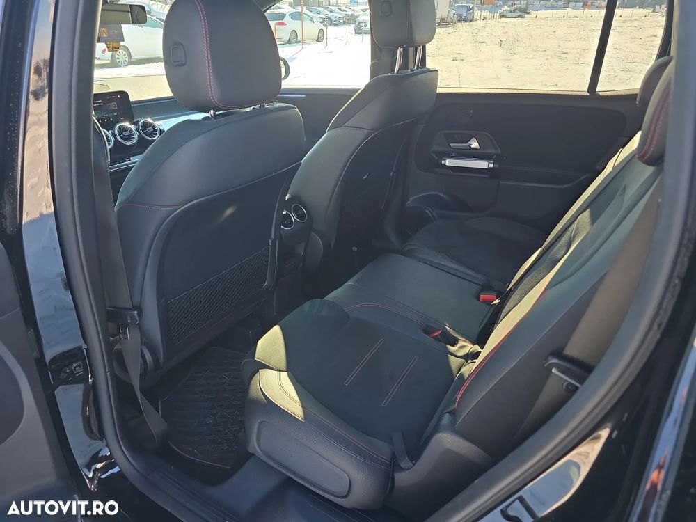 Mercedes-Benz GLB - 23