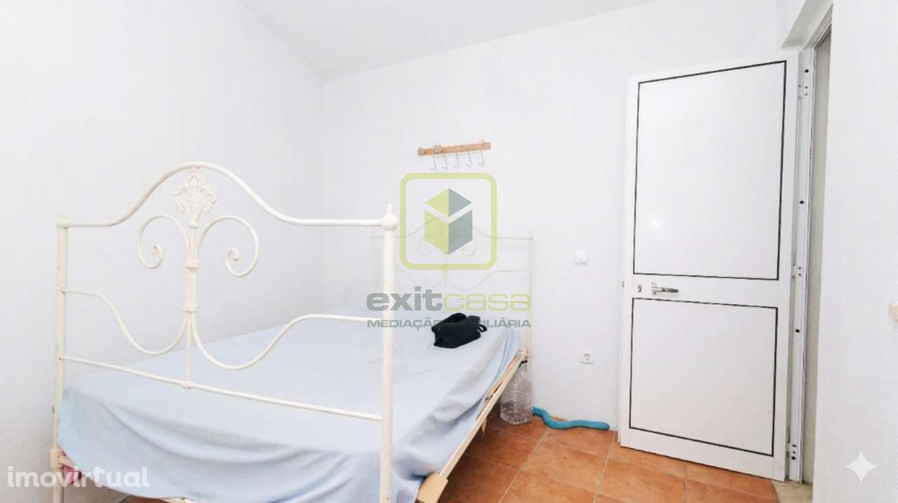 Garagem convertida em Habitação - Grande imagem: 5/17