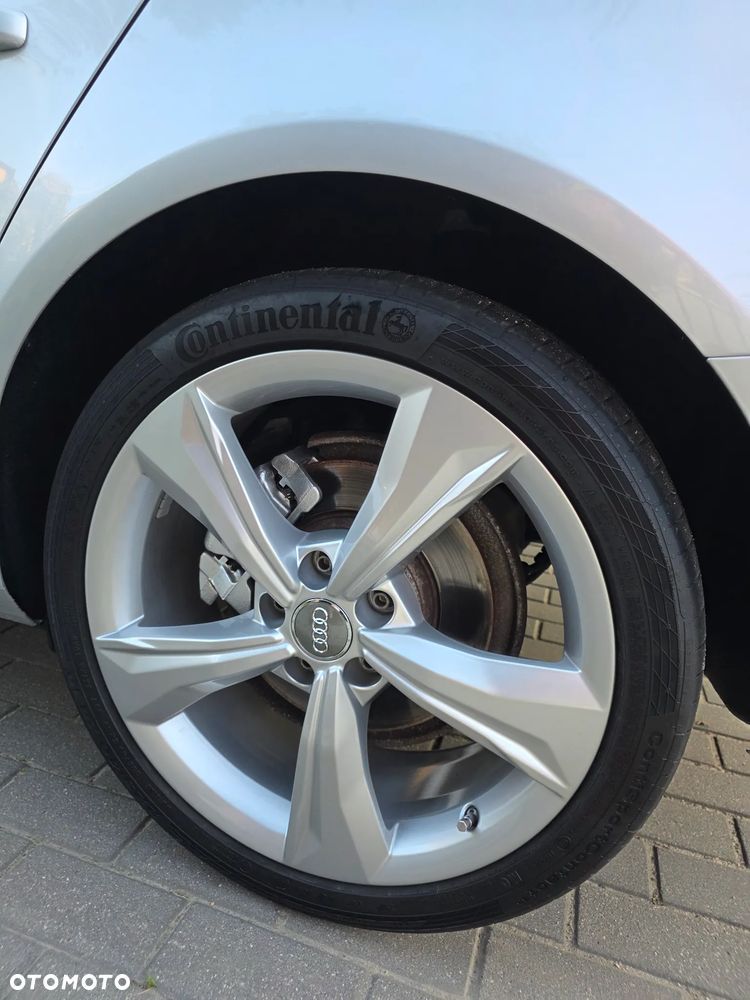 Audi A4 Limousine - 27