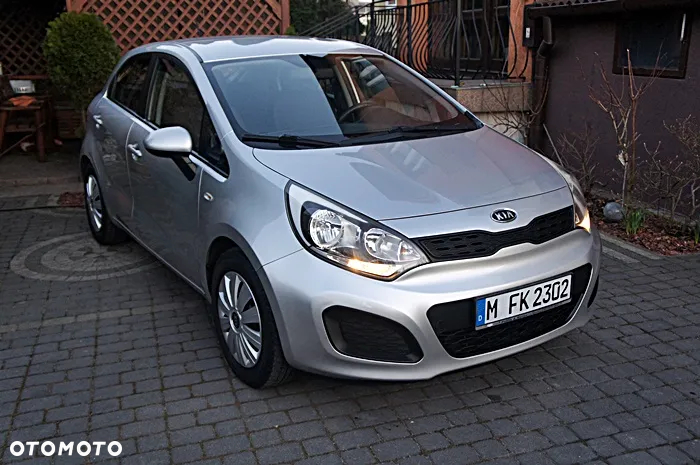 Kia Rio 1.2 Attract - 3