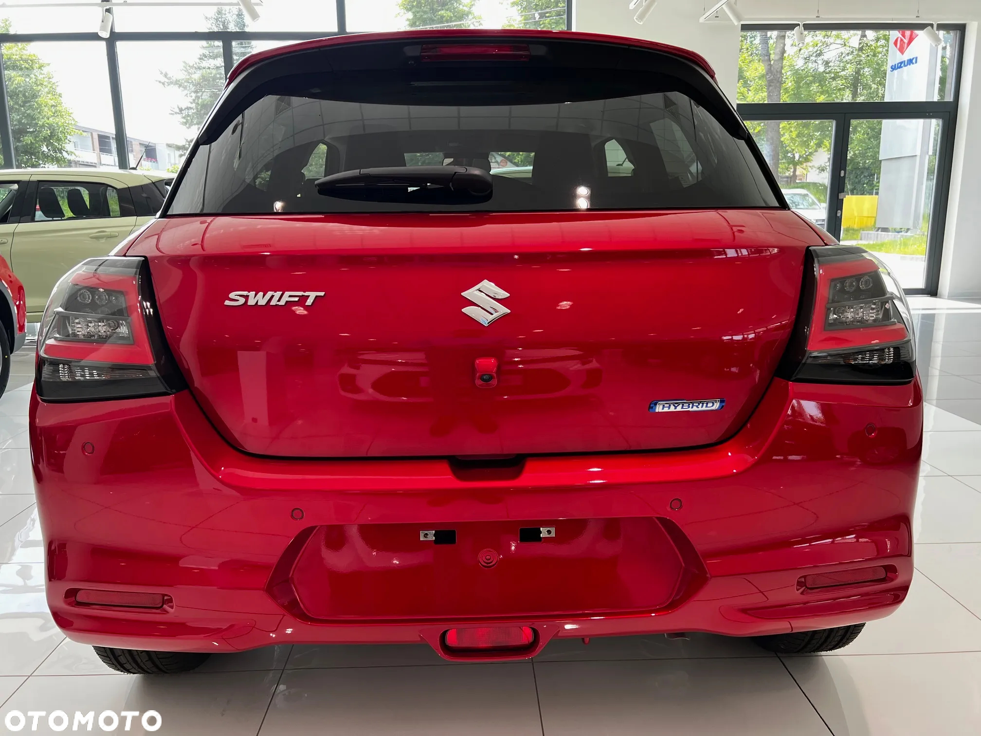 Suzuki Swift 1.2 Dualjet SHVS Premium Plus CVT - 4