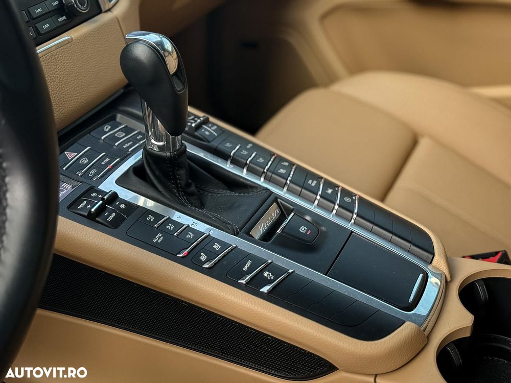 Porsche Macan PDK - 32