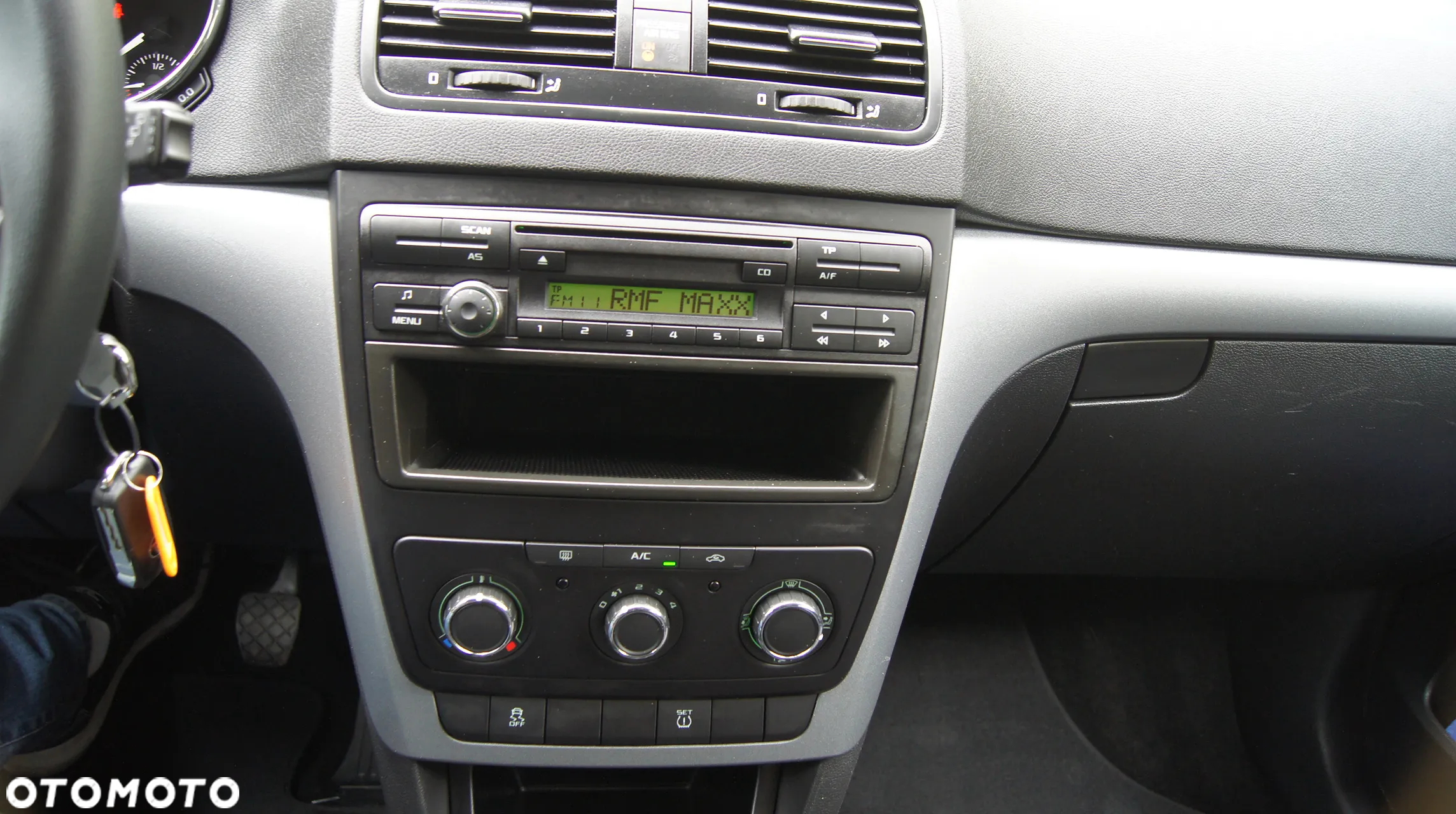 Skoda Yeti 2.0 TDI Joy - 31