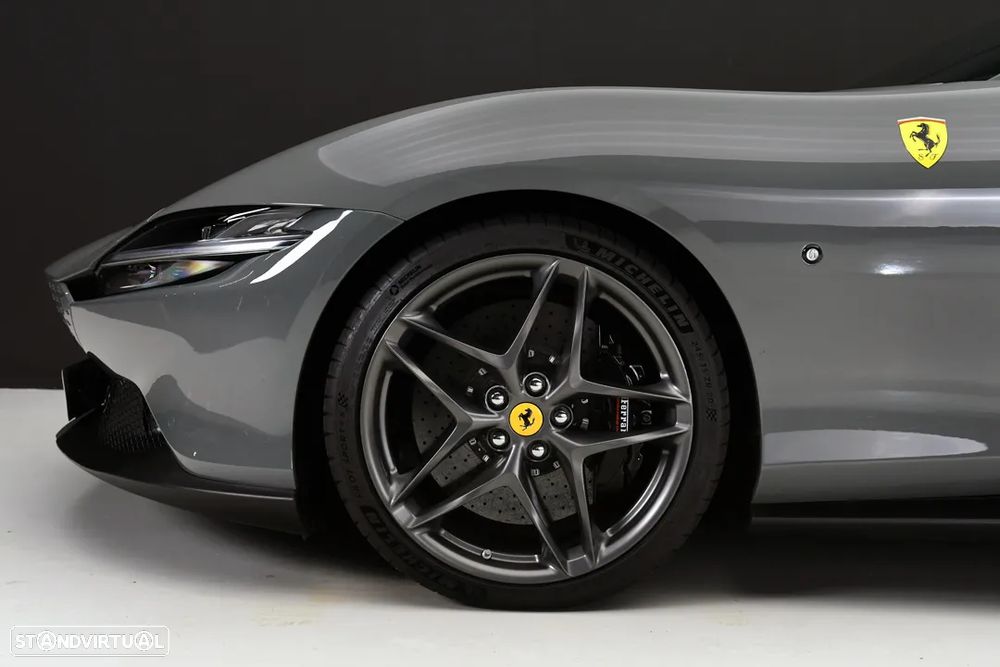 Ferrari Roma 3.9 Twin-Turbo V8 - 11