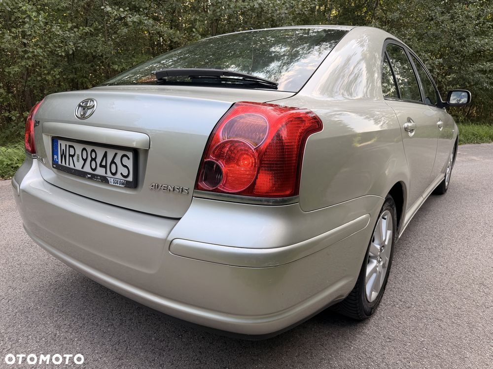 Toyota Avensis - 6