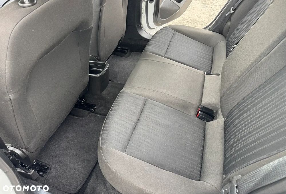 Opel Astra - 18