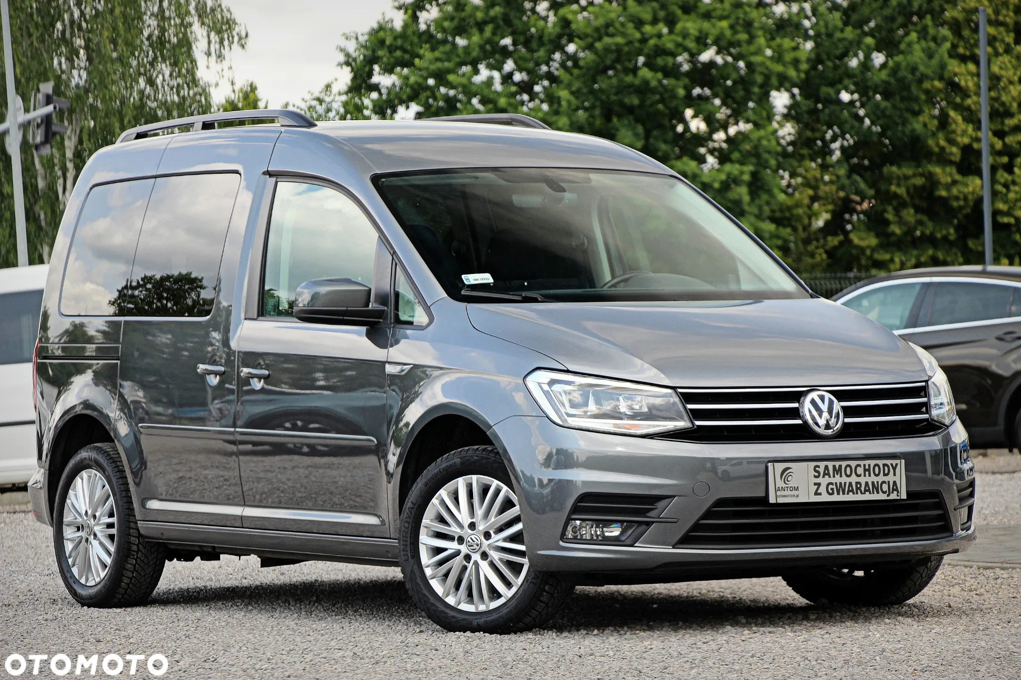 Volkswagen Caddy 2.0 TDI Comfortline DSG - 2