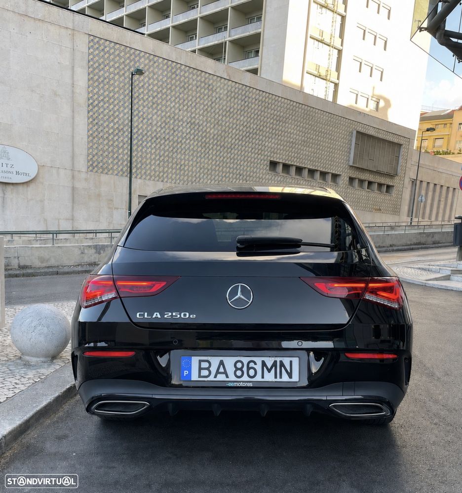 Mercedes-Benz CLA 250 e 8G-DCT AMG Line - 6