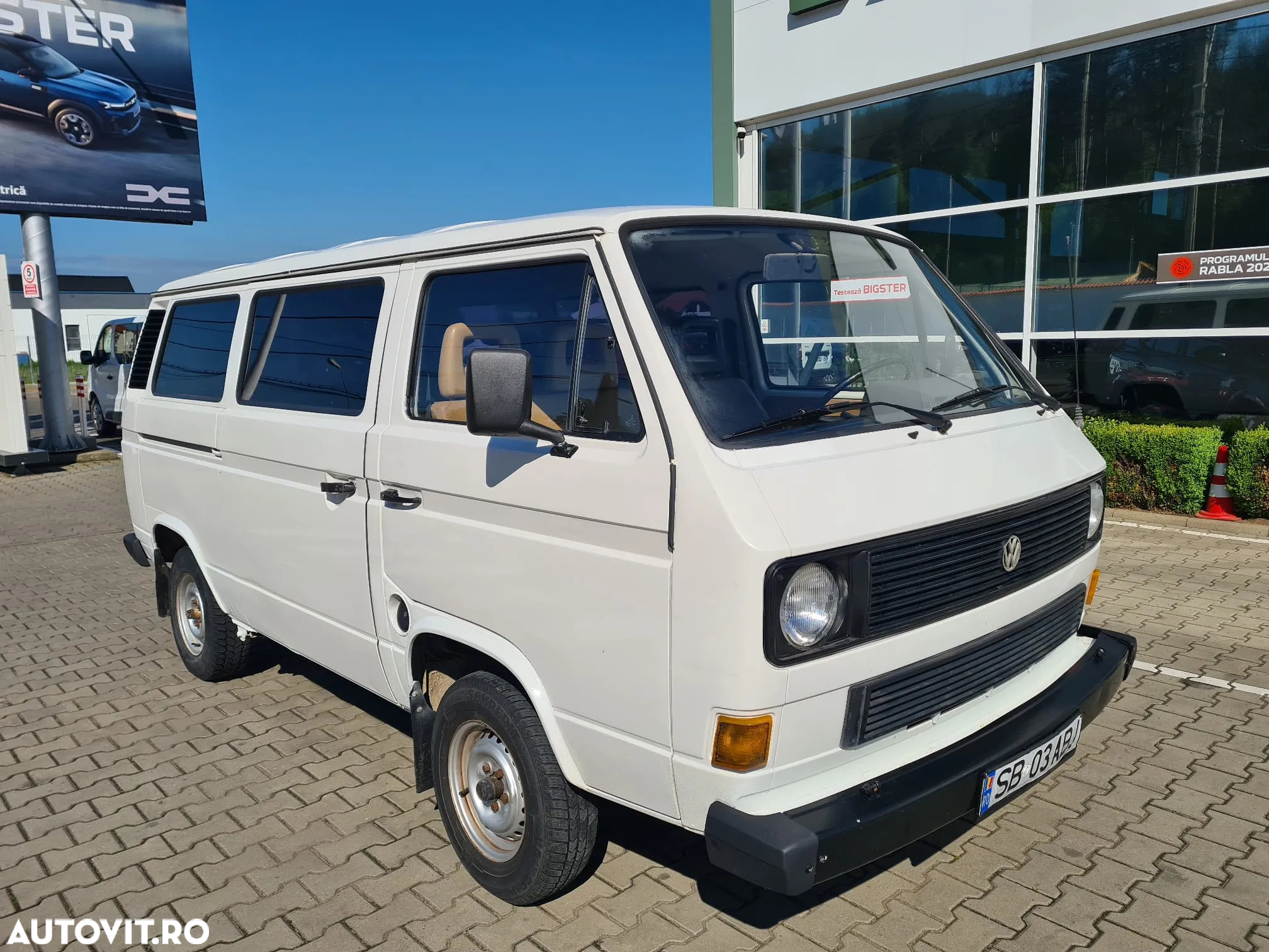 Volkswagen Transporter - 2