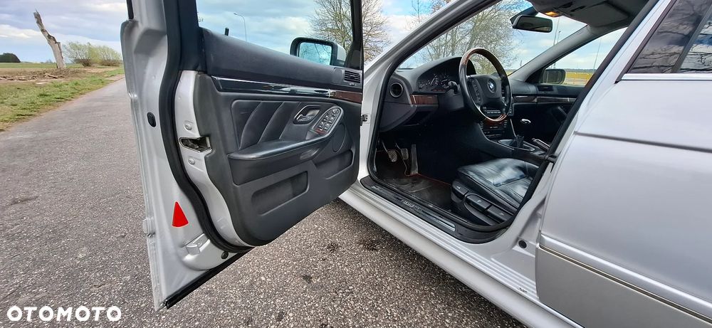 BMW Seria 5 - 7