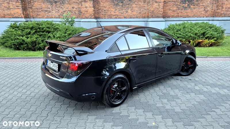 Chevrolet Cruze 1.8 LT+ - 9