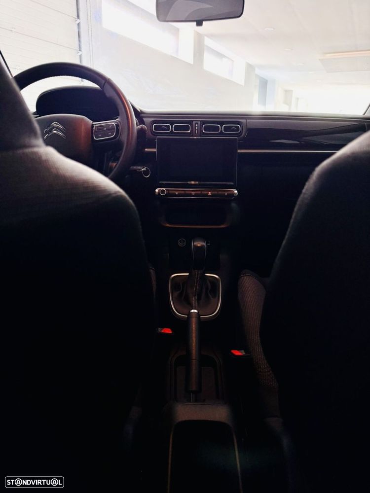 Citroën C3 1.2 PureTech Shine EAT6 - 17