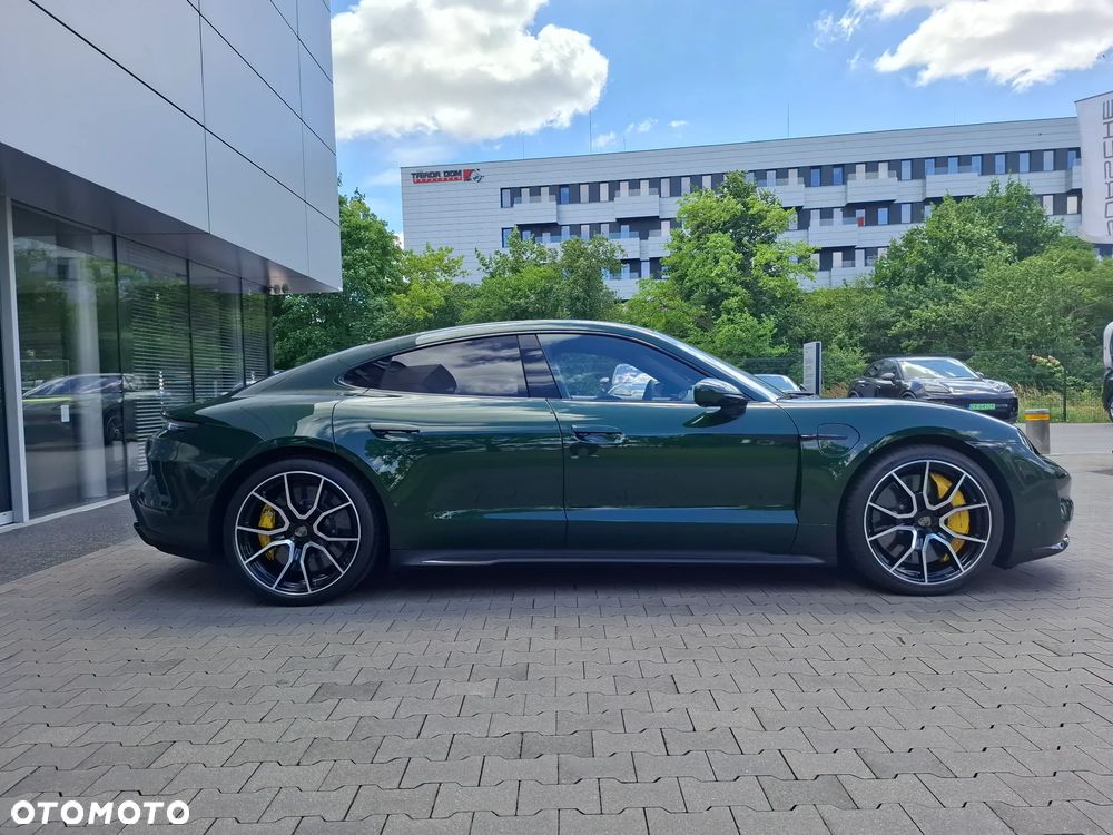 Porsche Taycan 105kWh Turbo S - 4