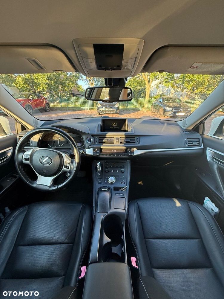 Lexus CT - 3