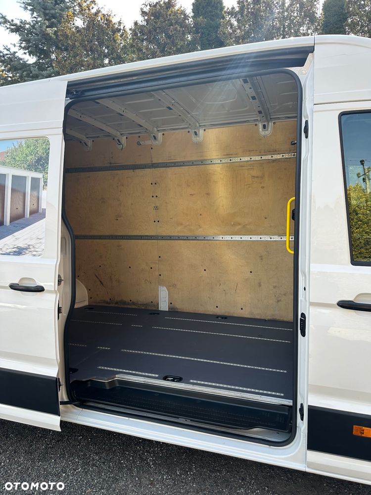 Volkswagen Crafter - 32