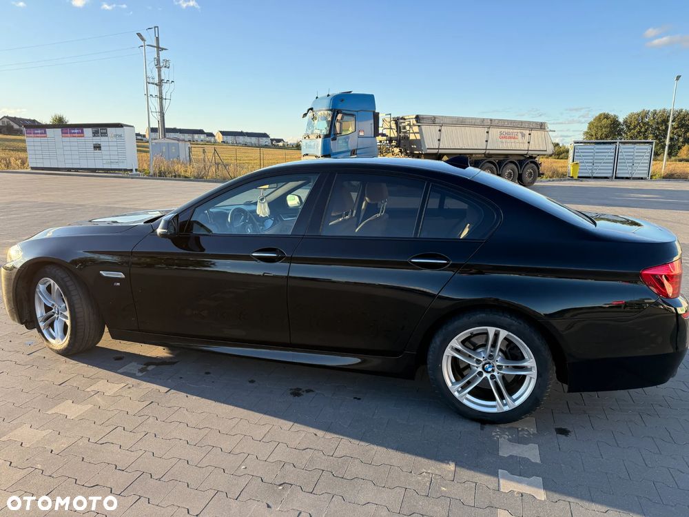 BMW Seria 5 520d xDrive - 4