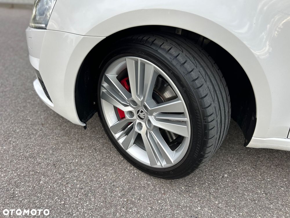 Skoda Octavia 2.0 TDI RS DSG - 12