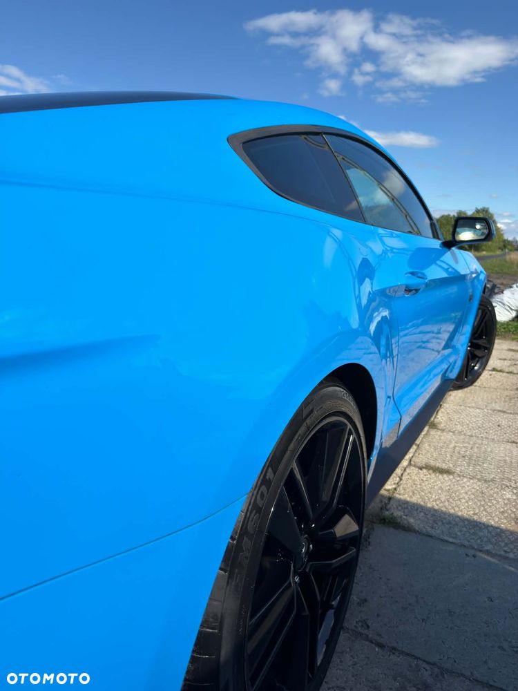 Ford Mustang 3.7 V6 - 12