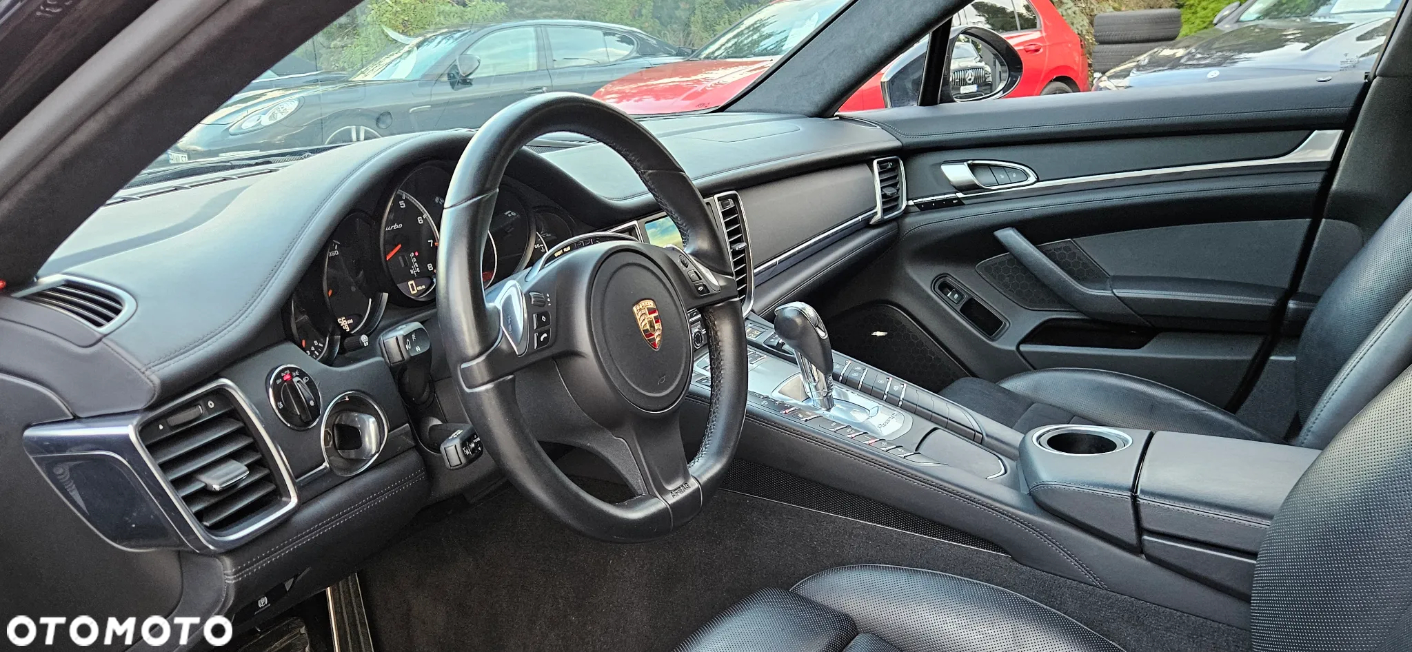 Porsche Panamera Turbo PDK - 31