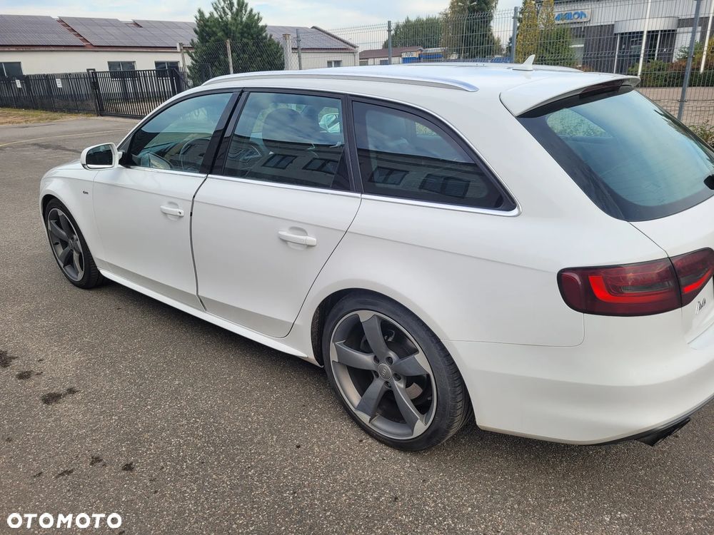 Audi A4 Avant - 6