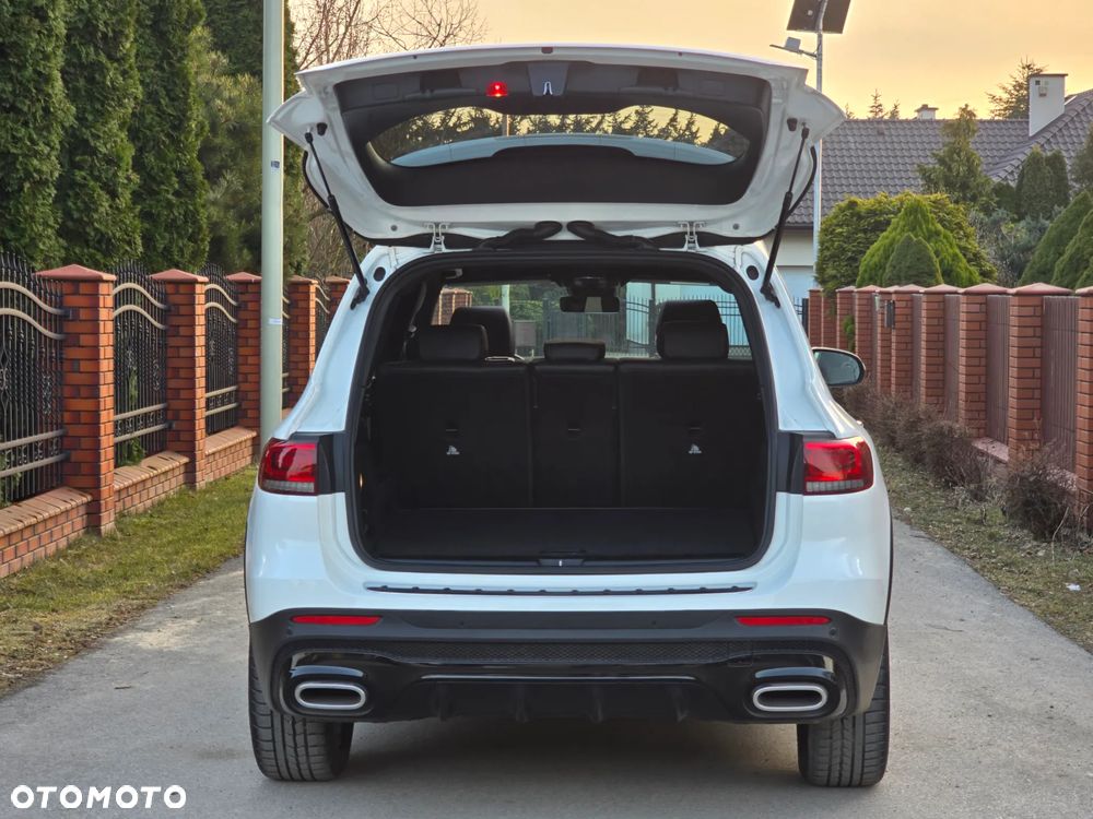 Mercedes-Benz GLB 200 d 4-Matic AMG Line 8G-DCT - 17
