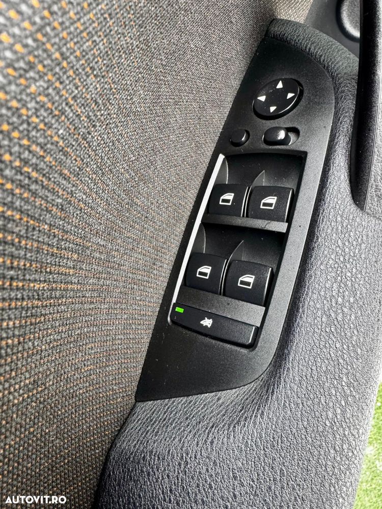 BMW X1 xDrive18d Aut. Sport Line - 31