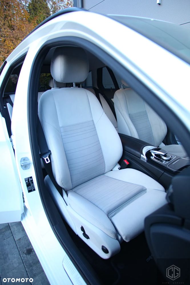 Mercedes-Benz Klasa C 200 (BlueTEC) d 7G-TRONIC - 27