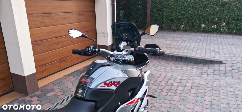BMW XR - 6