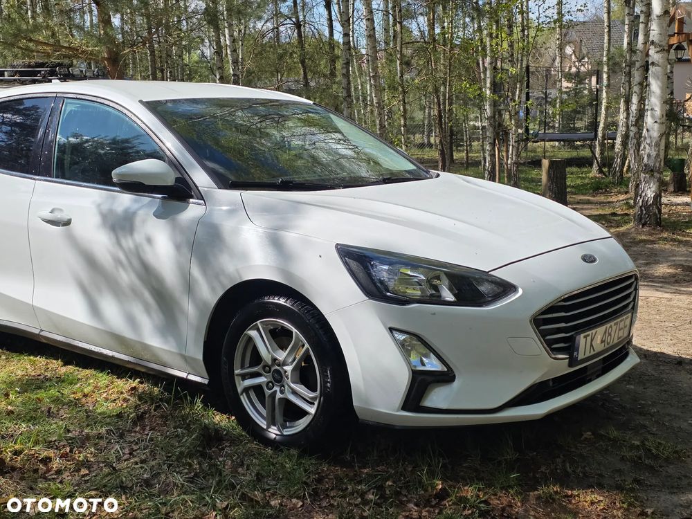 Ford Focus 1.5 TDCi SYNC Edition - 4