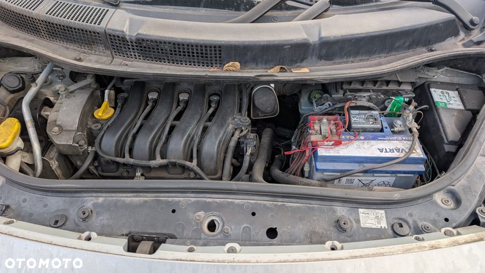 Renault Scenic 1.6 Pack Authentique - 9