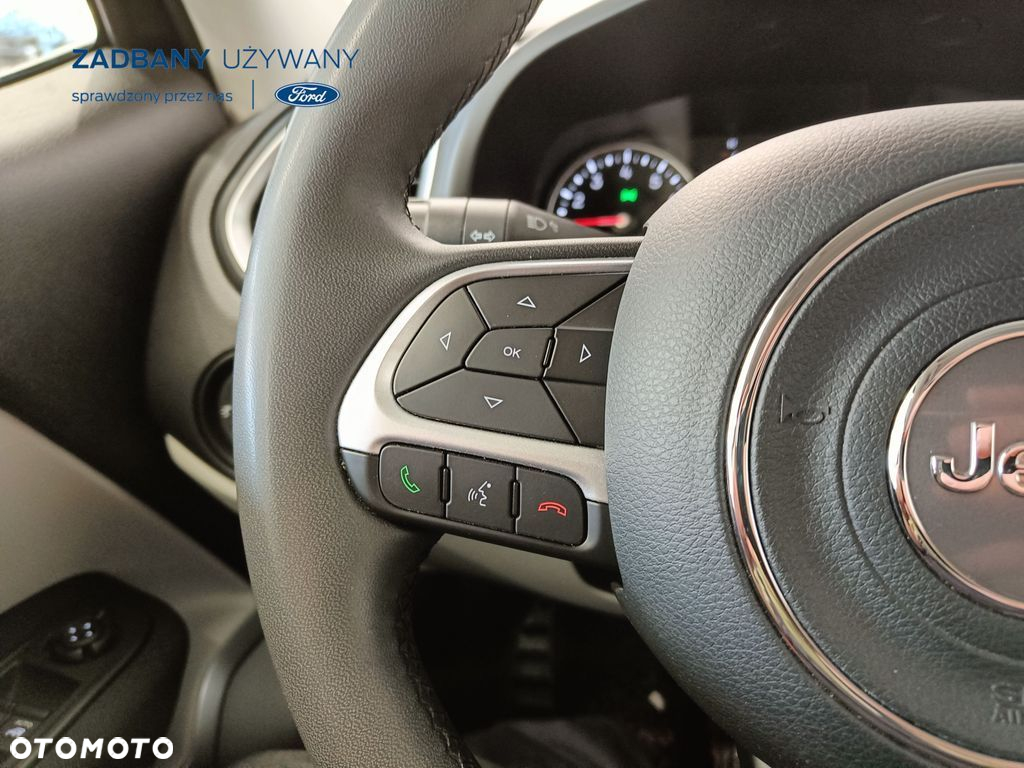 Jeep Renegade - 16