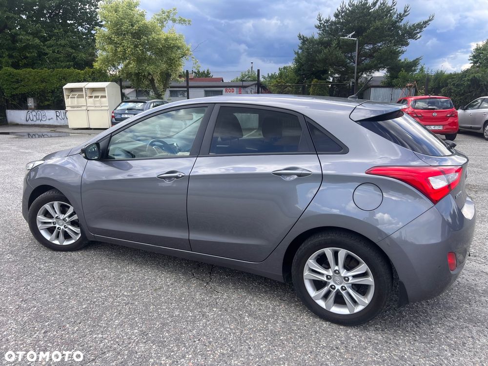 Hyundai i30 1.4 Premium - 13